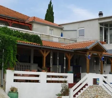 In With Seaview, Terrace, Air Condition, Wifi
