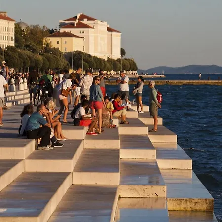 In With Seaview, Terrace, Air Condition, Wifi * Пашман